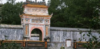 Du lịch Huế tự túc cần chuẩn bị những gì?