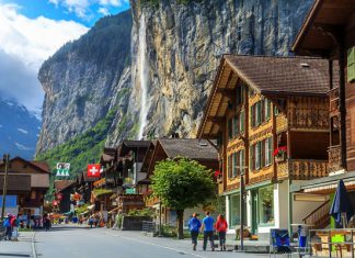 Khám phá thị trấn Interlaken – vùng đất cổ tích nổi tiếng của Thụy Sĩ Khám phá thị trấn Interlaken - vùng đất cổ tích nổi tiếng của Thụy Sĩ